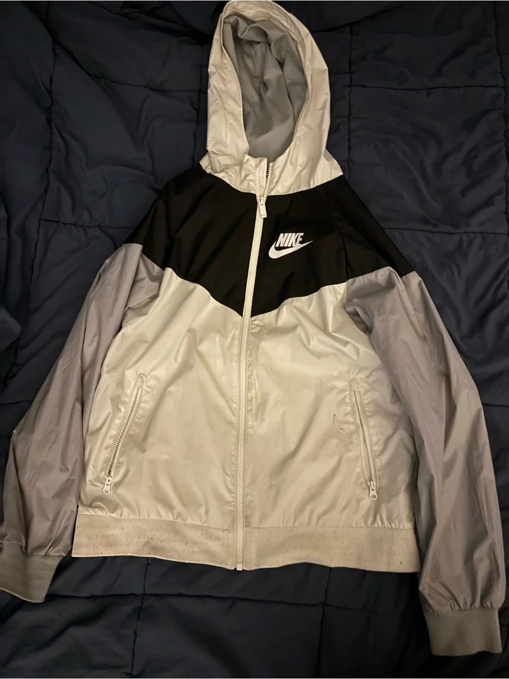 Nike hooded windbreaker